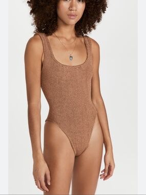 Hunza G Square Neck swim